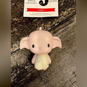 Hallmark Harry Potter Dobby Ornament in Light Pink and Cream NWT